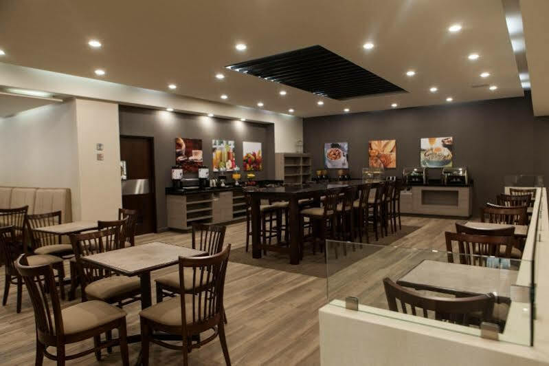 Everest Ciudad Victoria Ngoại thất bức ảnh